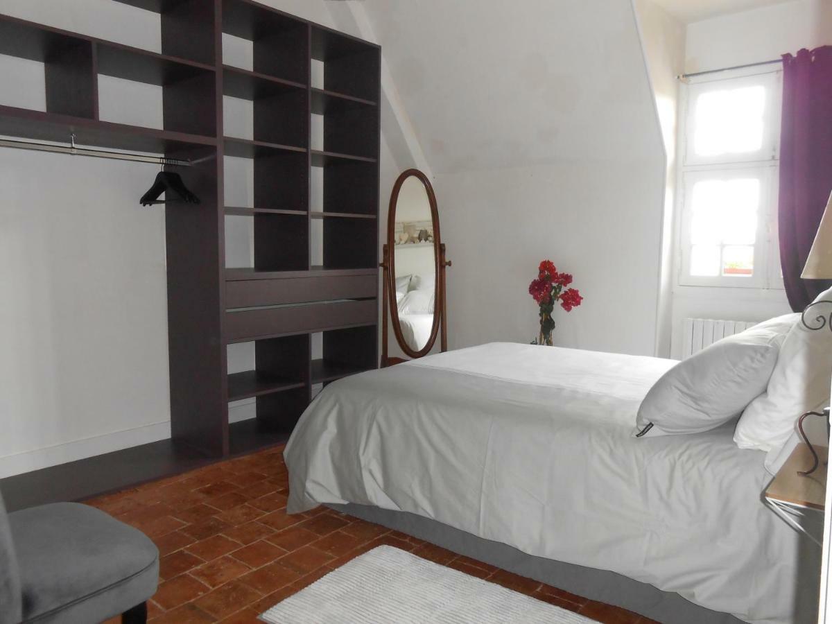 Le Regisseur Apartment Brissac-Quince Exterior photo